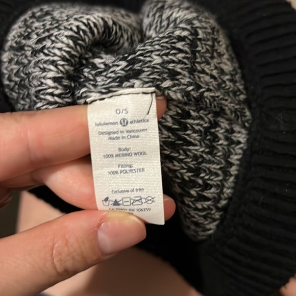 Lululemon Merino Wool Beanie - Picture 2 of 5